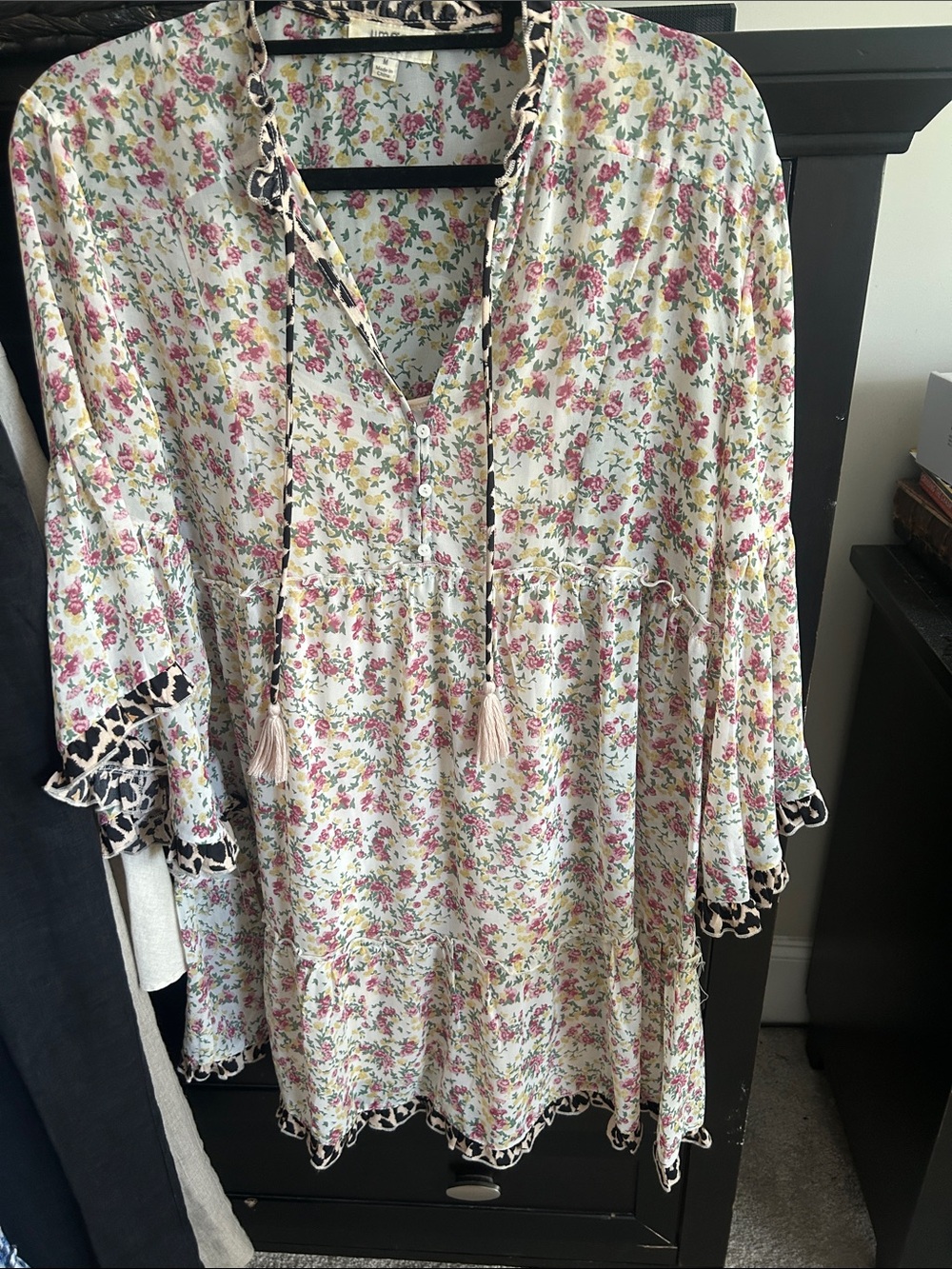 Umgee Floral V-Neck Tassel Tunic - Pink, Yellow, Green on Cream size M